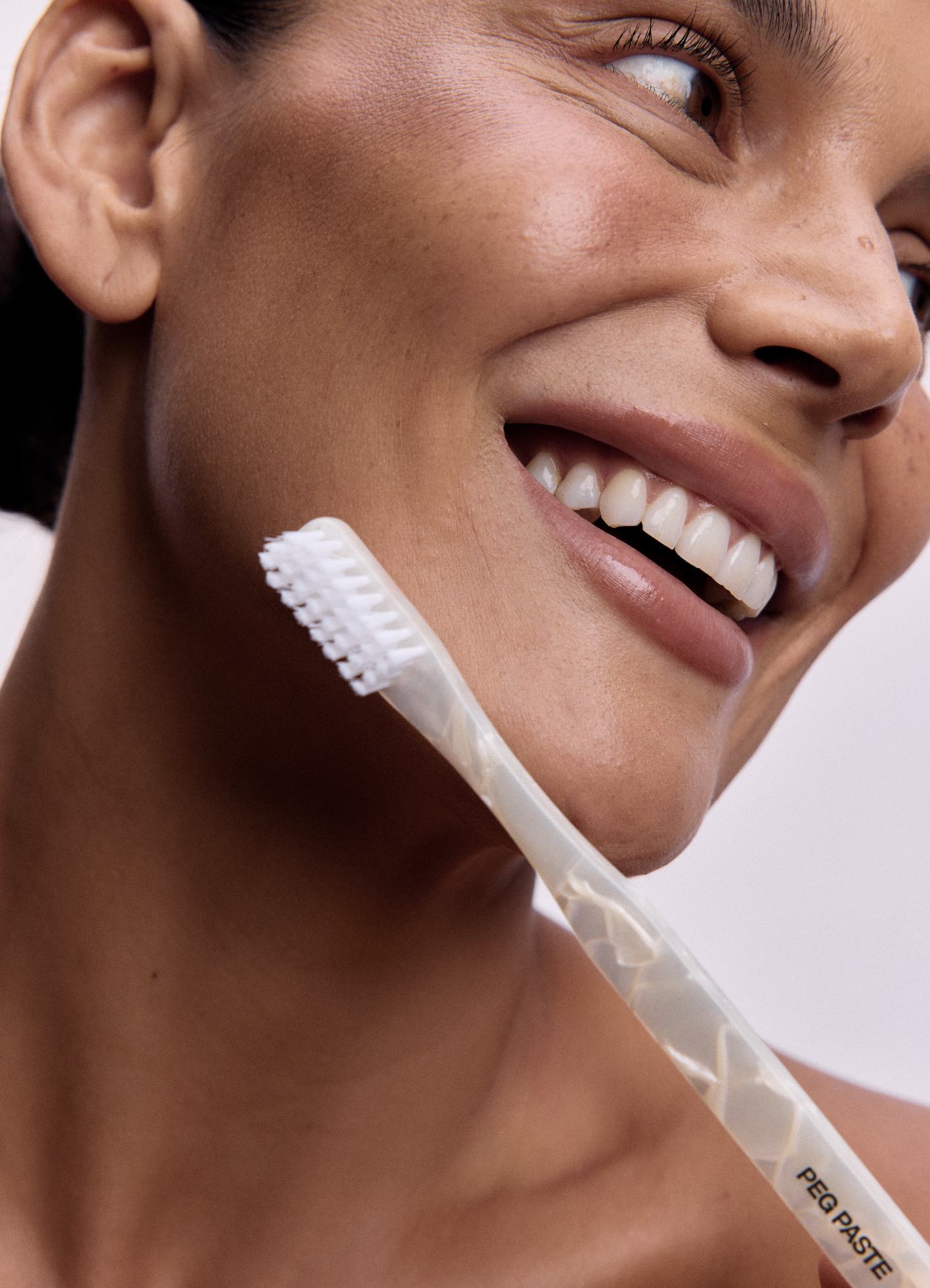 The first adult trial on fluoride-free hydroxyapatite and what it found